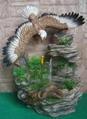 Фонтан: Орел большой у водопада, 37,2х25х51 см 10-0201 фото 1 &mdash; Egidius.ru