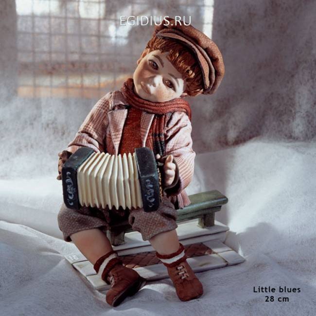 Little blues Фарфоровая статуэтка h 28.5cm 705-115 фото 1 &mdash; Egidius.ru