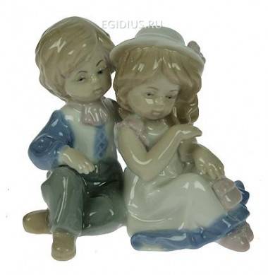Статуэтка &quot;Мальчик и девочка&quot;, фарфор 113-035 — Egidius.ru