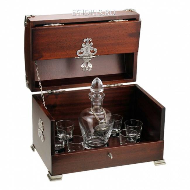 Сундук-бар водка, графин+6 рюмок 22*34*27см 701-026 фото 1 &mdash; Egidius.ru