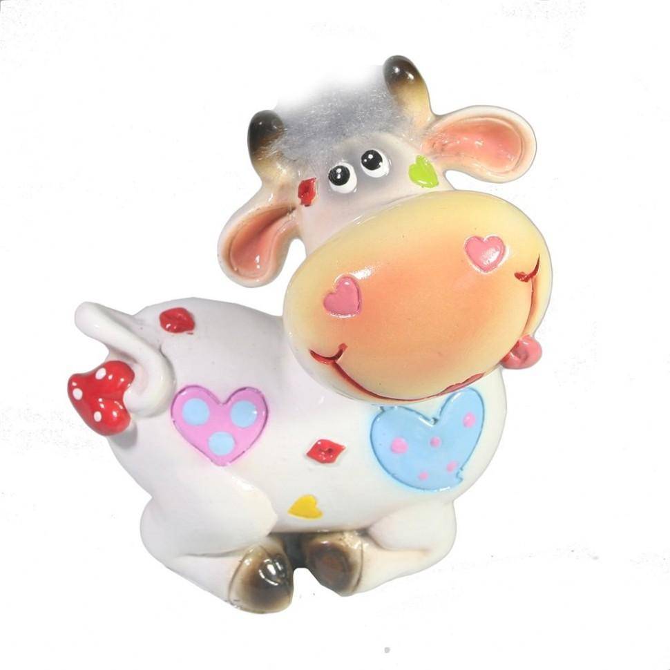 Фигура декоративная Коровка Снежка L8W6H10 82-1884 фото 1 &mdash; Egidius.ru