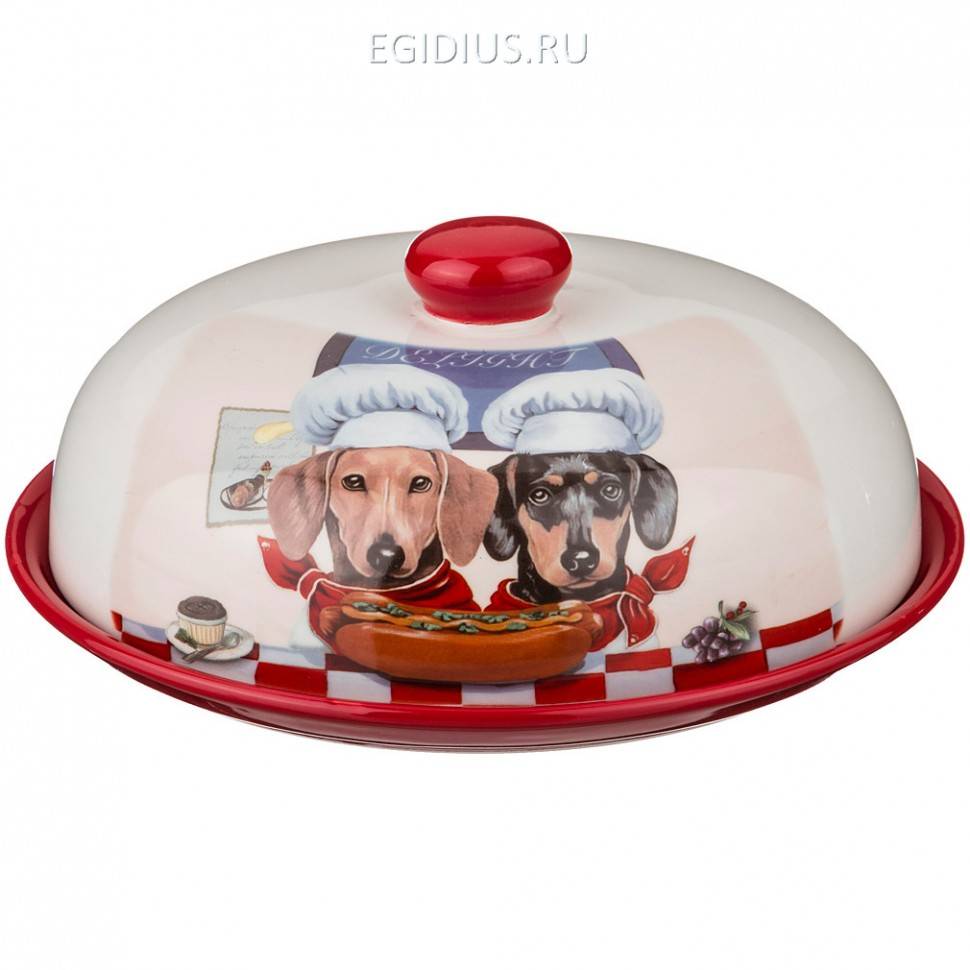 Блюдо для блинов с крышкой "таксы-поварята" диаметр=23 см. высота=10 см.  символ года 2018 332-234 фото 1 &mdash; Egidius.ru