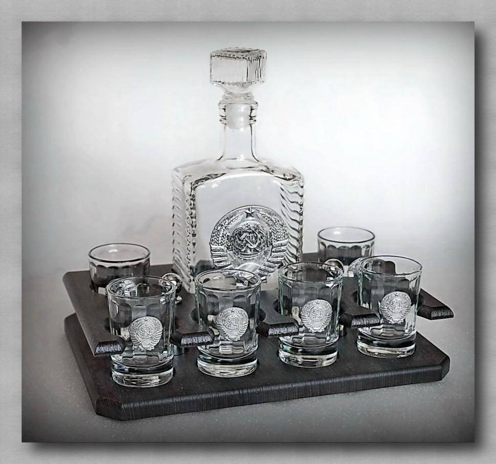 Набор для водки 110 "СССР"   штоф+6 стопок 72-1001 фото 1 — Egidius.ru