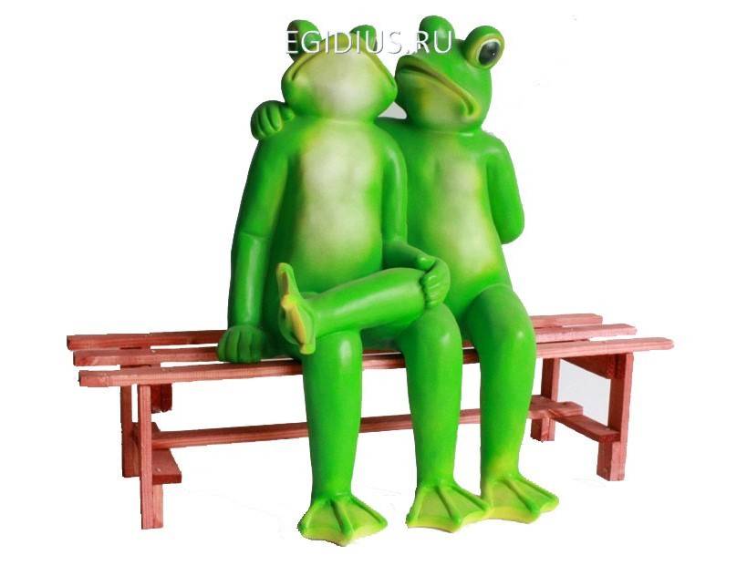 Лягушки на лавке 56*36 20-0108 фото 1 — Egidius.ru
