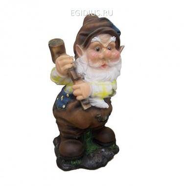 Фигура садовая Гном с молотком W23L23H50см. 81-6269 — Egidius.ru