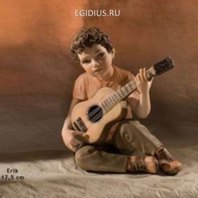 Erik Фарфоровая статуэтка, h 17,5 см 705-077 фото 1 &mdash; Egidius.ru