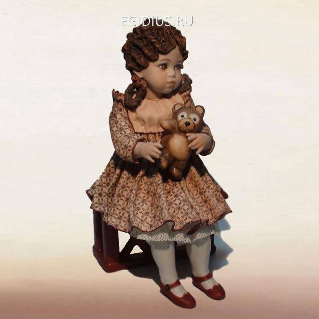 Ombretta Фарфоровая статуэтка h 23.5cm 705-142 фото 1 &mdash; Egidius.ru