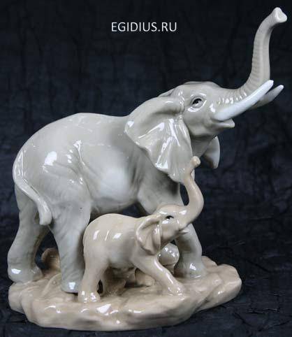 Статуэтка "Слоны", фарфор 15см  113-003 фото 1 — Egidius.ru