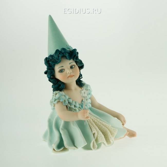 Fata turchina 4 Фарфоровая статуэтка h.15см 705-082 фото 1 &mdash; Egidius.ru