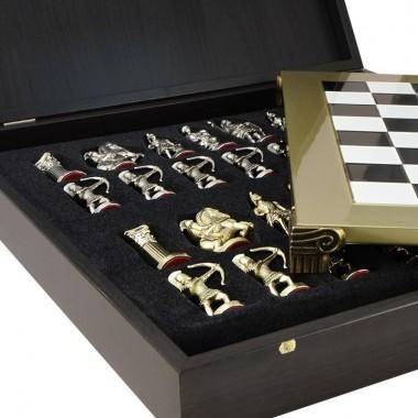 Шахматный набор  &quot;Античные войны&quot;  (черн-бел. с золотом мет. доска 44х44, дер. короб, фигуры золото/серебро) 31-0778 — Egidius.ru