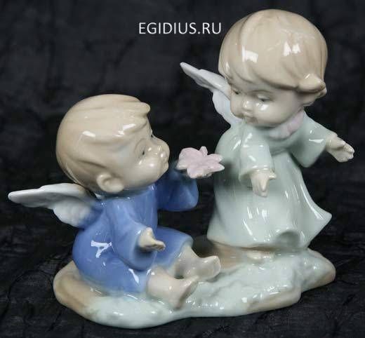 Статуэтка "Два Ангела", фарфор 13см  113-009 фото 1 — Egidius.ru