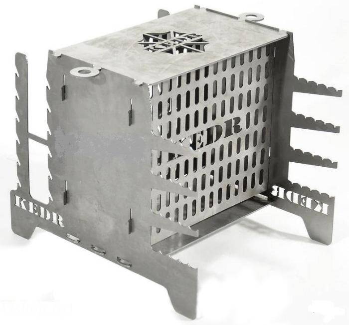 Мангал Кедр вертикальный в чехле: 350 х435х365 мм Толщ стенок: 2 мм и 3 мм 42-0019 фото 1 — Egidius.ru