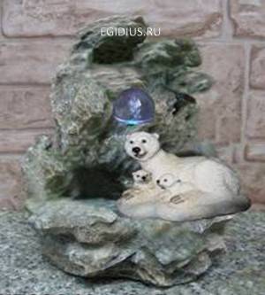 Фонтан Медведица с медвежатами отдыхают, цветная подсветка, шарик 10-0005 фото 1 — Egidius.ru