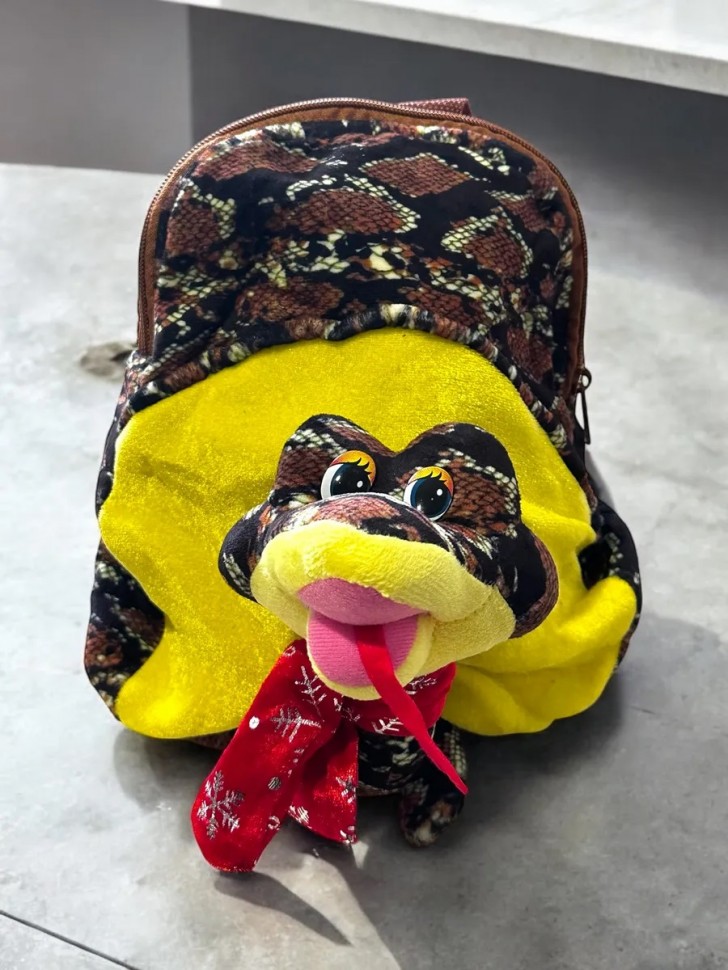 Упаковка для подарков, рюкзак змея символ года 2025, 281-496 фото 1 — Egidius.ru