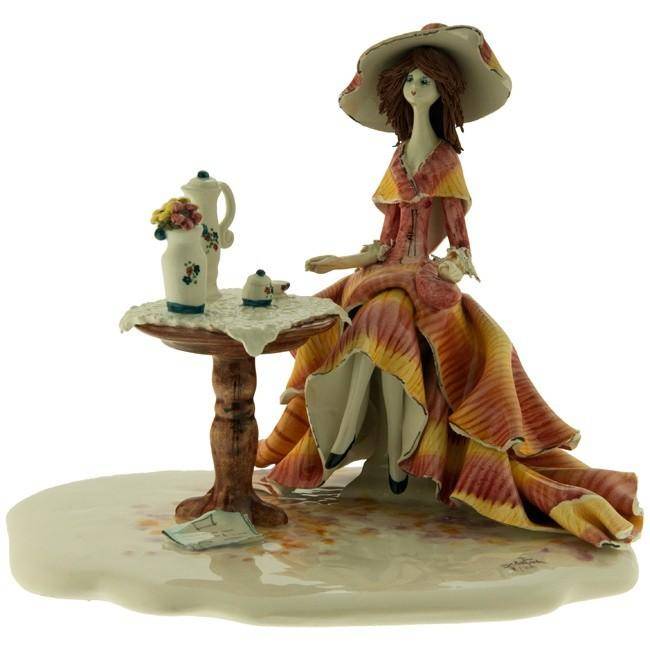 Дама за кофейным столиком h 19 см 705-276 фото 1 — Egidius.ru