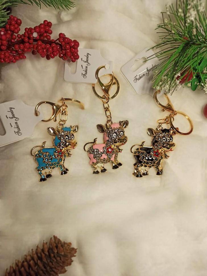 Брелок бык, символ года 2021. брелок для ключей коровка-2 микс 281-339 фото 1 &mdash; Egidius.ru