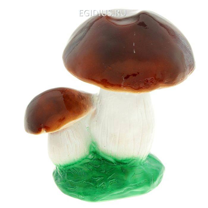 Садовая фигура "Пара Боровичков на траве" 12  16  19 см 810-004 фото 1 &mdash; Egidius.ru