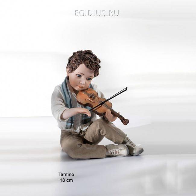 Tamino  Фарфоровая статуэтка  h. 18см 705-163 фото 1 &mdash; Egidius.ru
