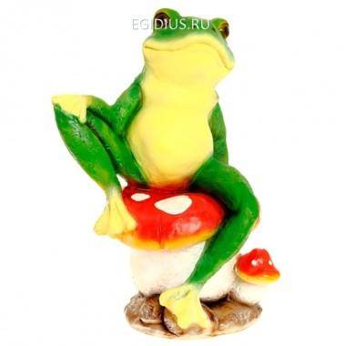 Фигура декоративная садовая &quot;Деловая лягушка на мухоморе&quot; 81-6365 — Egidius.ru