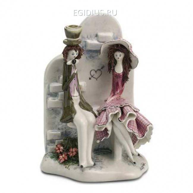 70009 Свидание возле фонтана h13cm 705-282 фото 1 — Egidius.ru