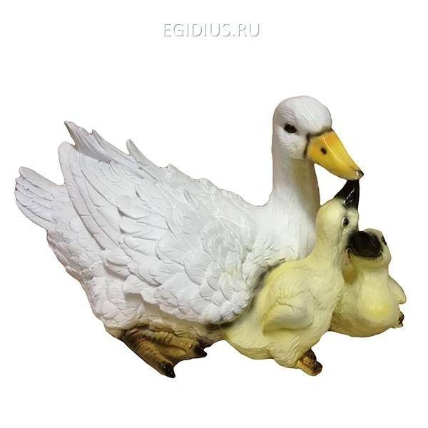 Фигура для сада и дачи Утка с утятами 81-6498 фото 1 — Egidius.ru
