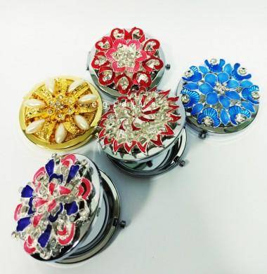 Зеркальце карманное микс 273-304 — Egidius.ru