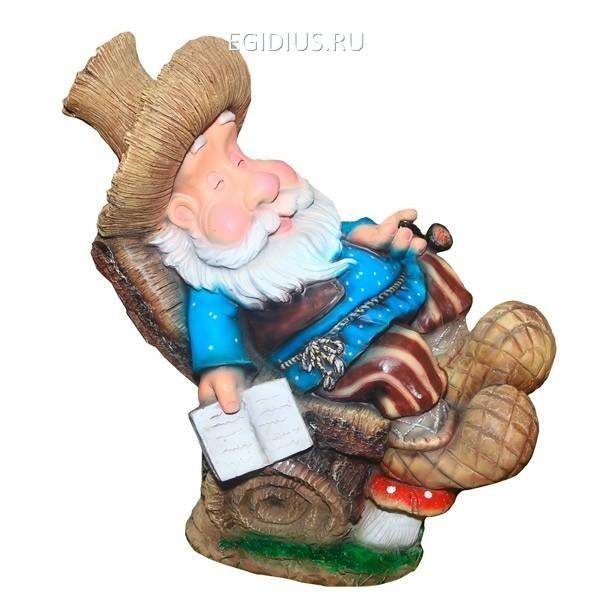 Фигура для сада Лесовик в кресле L41W22H44 см 81-6307 фото 1 — Egidius.ru