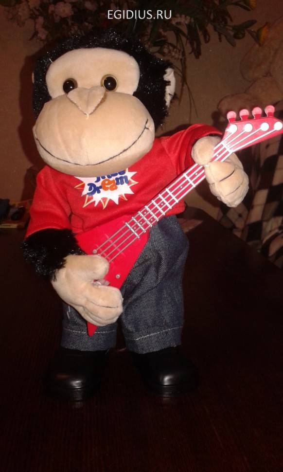 Поющая и танцующая игрушка: Обезьяна гитарист-символ 2016 года 280-746 фото 1 — Egidius.ru