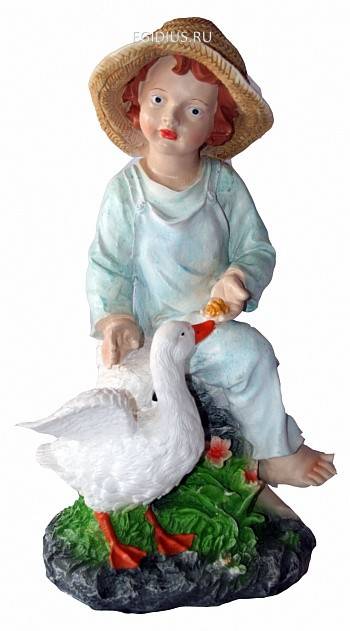 Садовая фигура: Мальчик с гусем 47x28x21 см 50-0164 фото 1 &mdash; Egidius.ru
