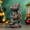 Копилка "Дракончик медитирует" (серебро)  14,5*9*8см 81-3234 фото 3 — Egidius.ru