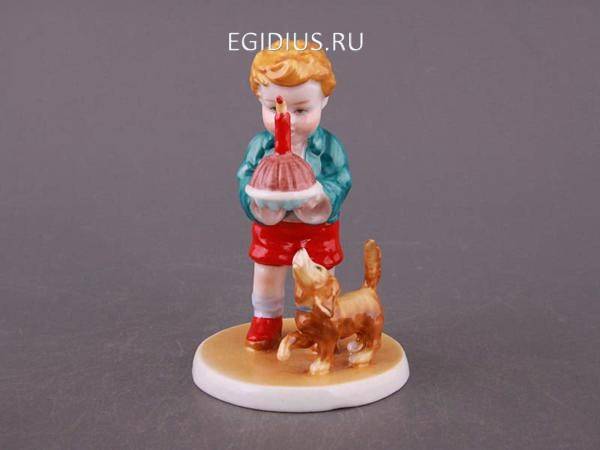 Статуэтка "с днем рождения" высота=12 см.  320-304 фото 1 &mdash; Egidius.ru