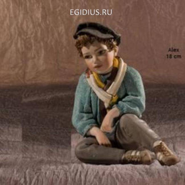 Alex Фарфоровая статуэтка  h.18 см 705-052 фото 1 &mdash; Egidius.ru